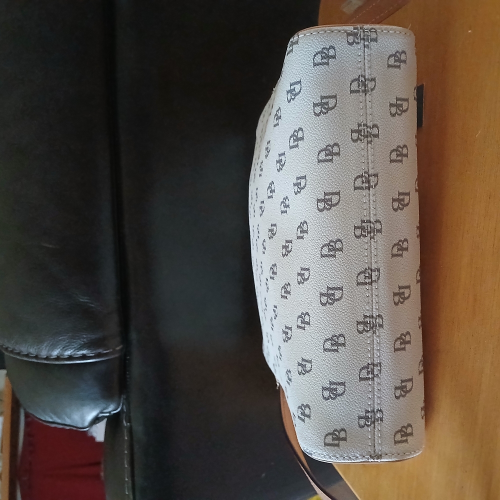 Dooney & Bourke Triple Zip, Tan and White Monogram Crossbody Bag - Picture 3 of 7